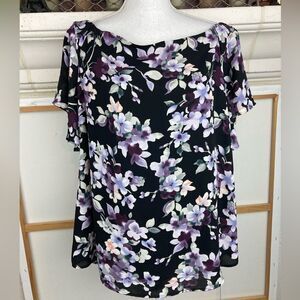 WHBM BNWT elegant purple floral print lined blouse w/ flutter sleeves
